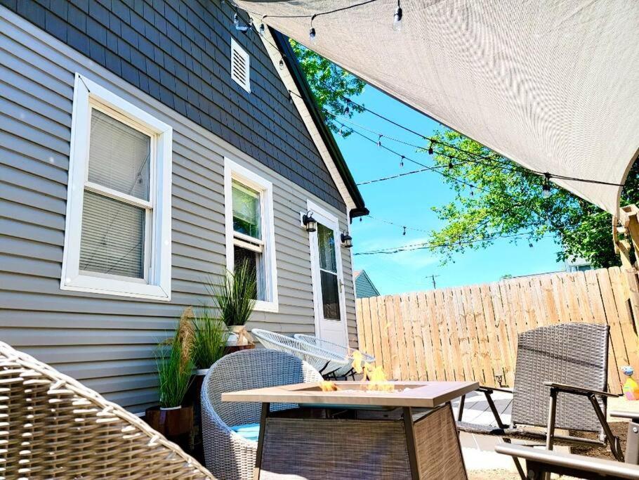 Little House On 47Th Appartement Cleveland Buitenkant foto